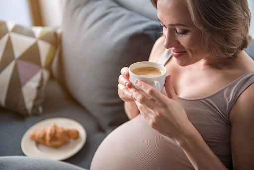         Cà phê chứa caffeine không tốt cho thai kỳ 